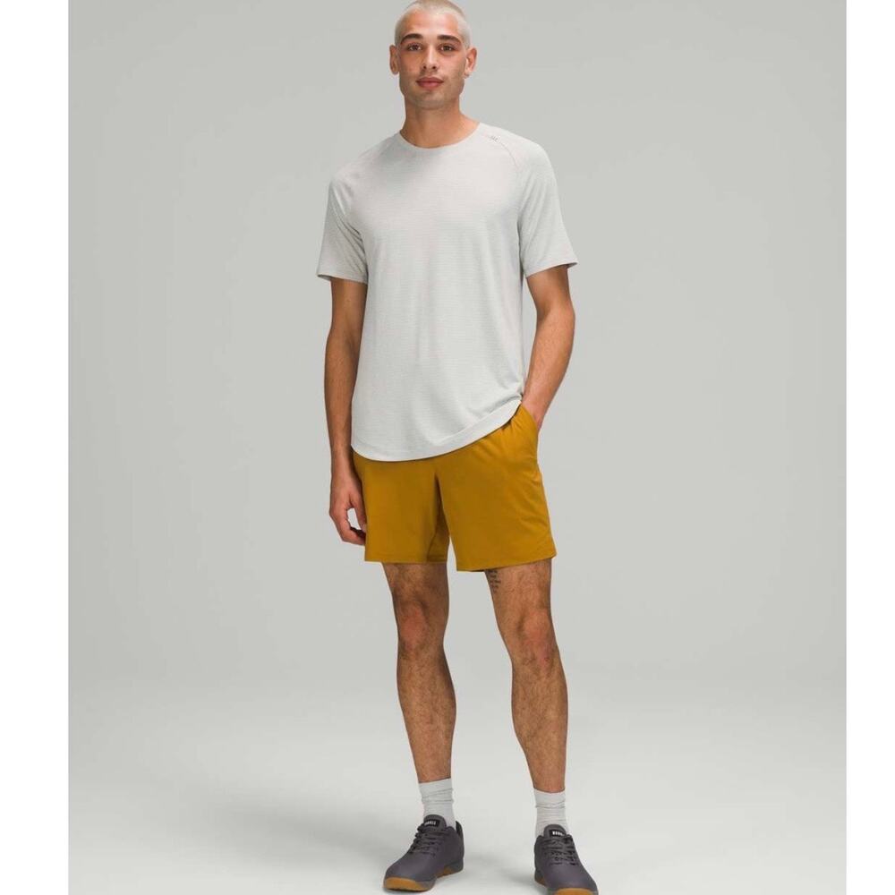 Lululemon T.H.E. Short 7" *Linerless Shorts in Golden Spice Size Medium